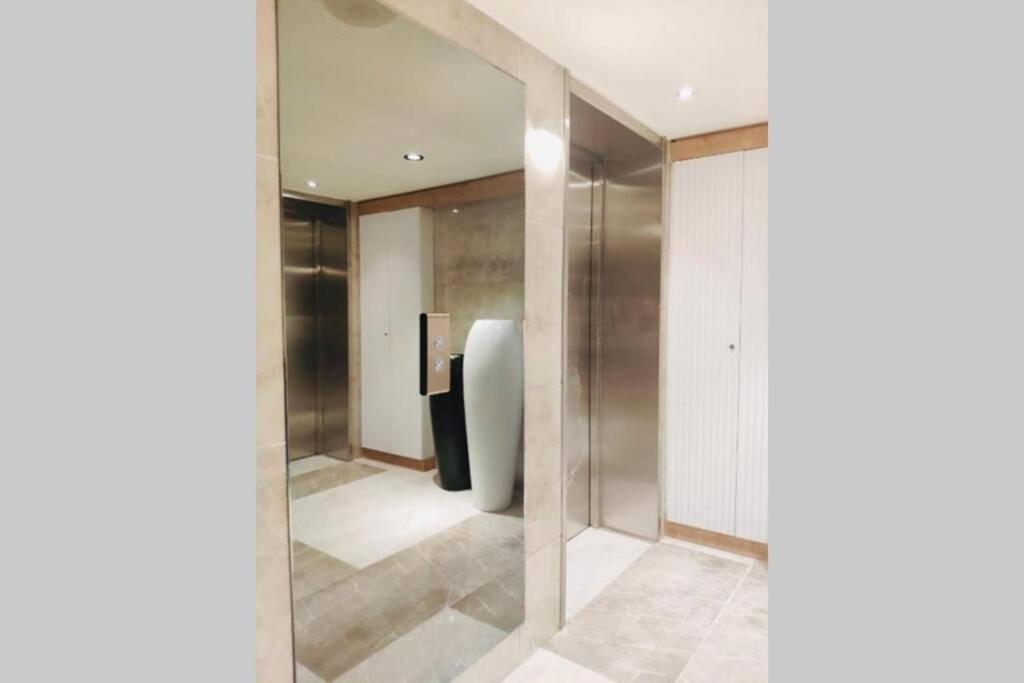 Luxury Aparthotel In Orbi City Sea View Батуми Экстерьер фото
